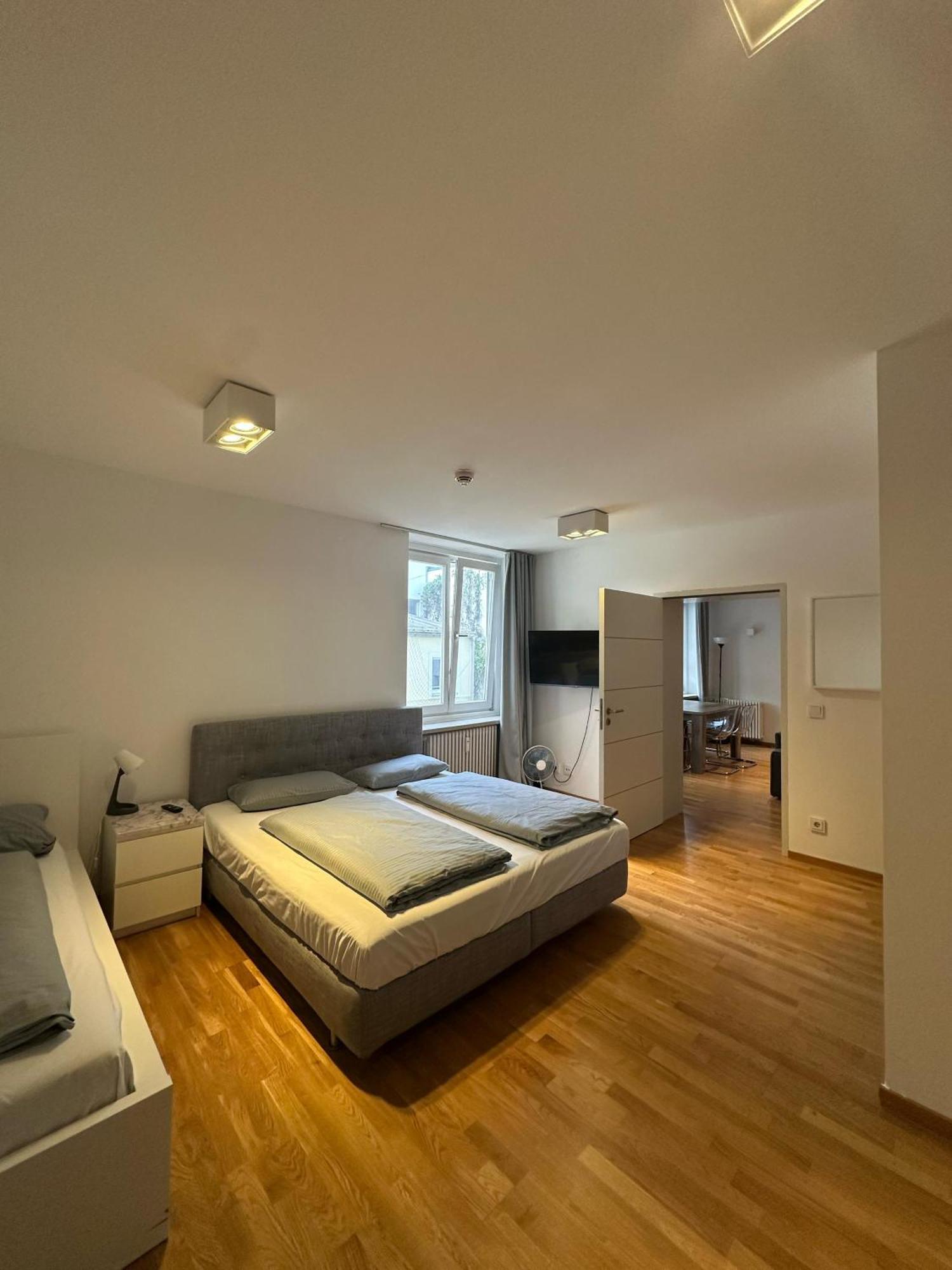 Al Nafurah Apartments Munich Exterior photo