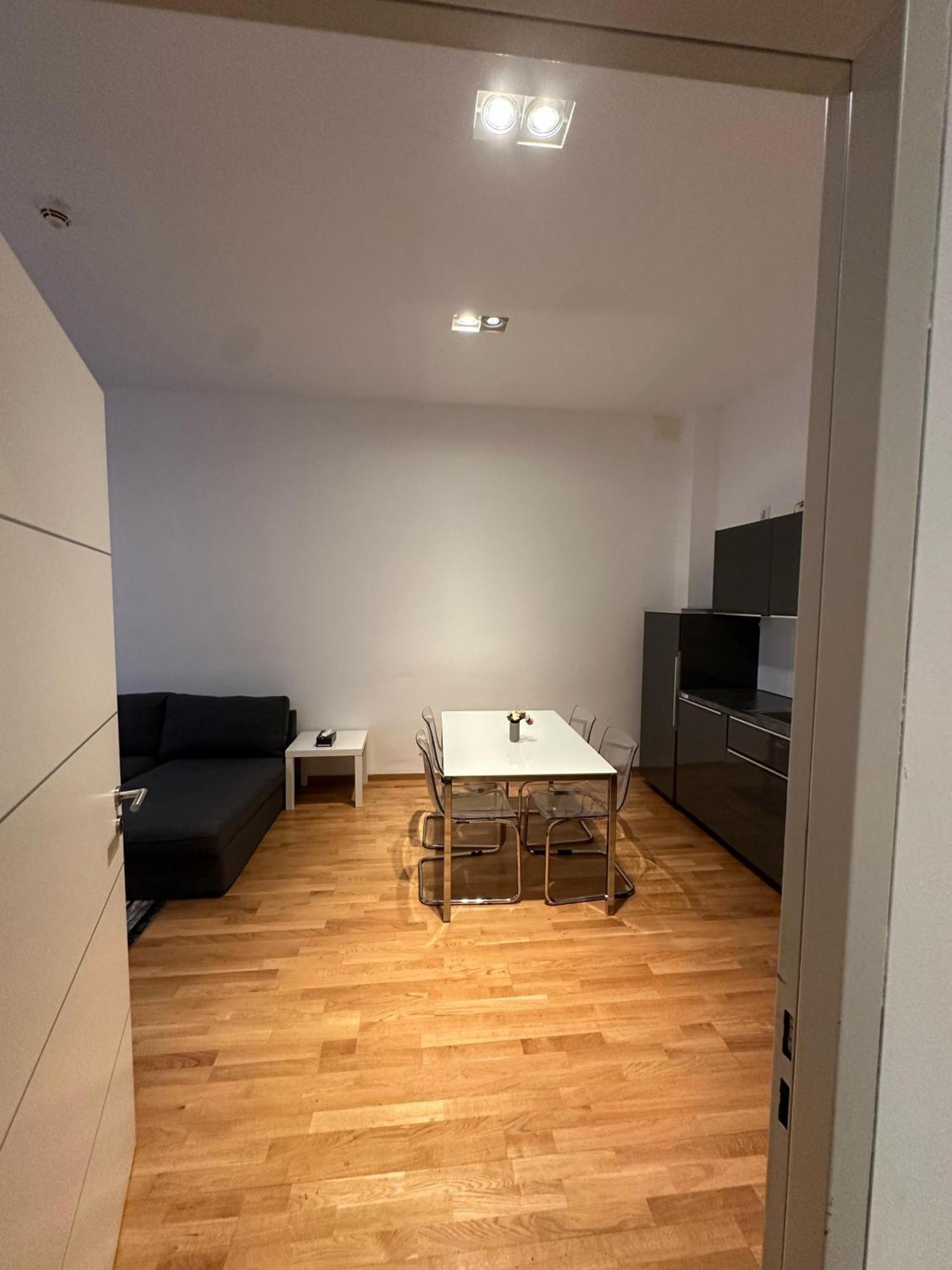Al Nafurah Apartments Munich Exterior photo